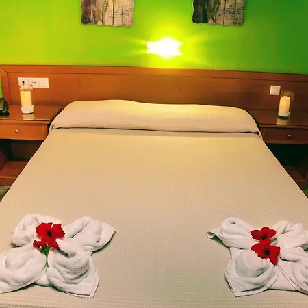 Lägenhetshotell Ippoliti Village 3*