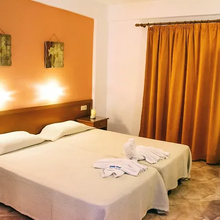 Ippoliti Village מלון דירות הרסוניסוס