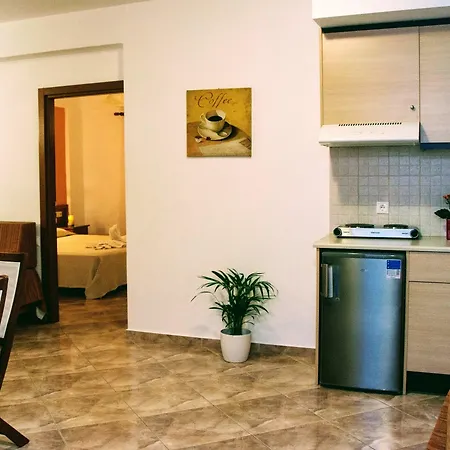 Ippoliti Village ヘルソニソス