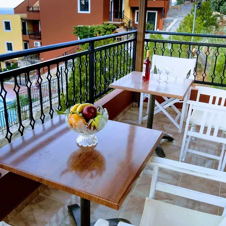 Ippoliti Village הרסוניסוס