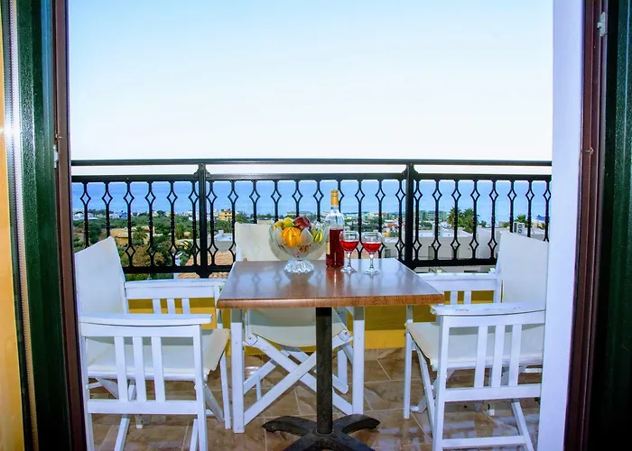 Ippoliti Village Appart hôtel 3*