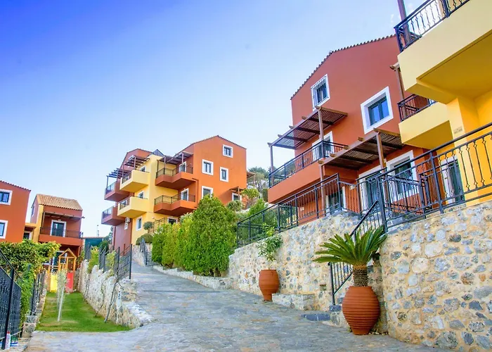 Ippoliti Village Appart hôtel 3*