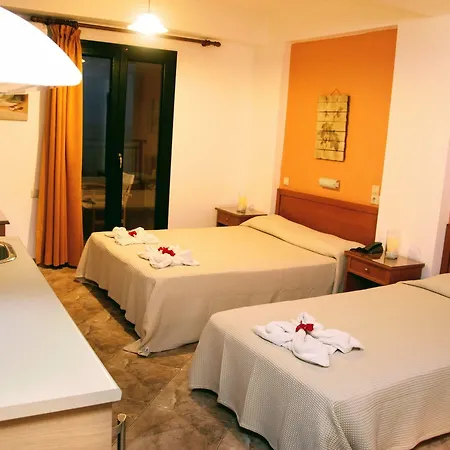 Ippoliti Village 3* Χερσόνησος