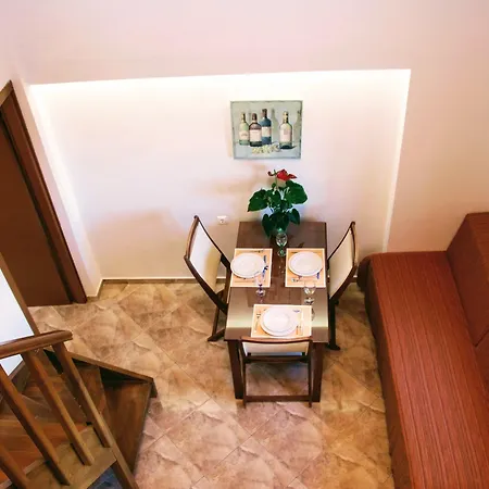 Ξενοδοχείο με διαμερίσματα Ippoliti Village Χερσόνησος