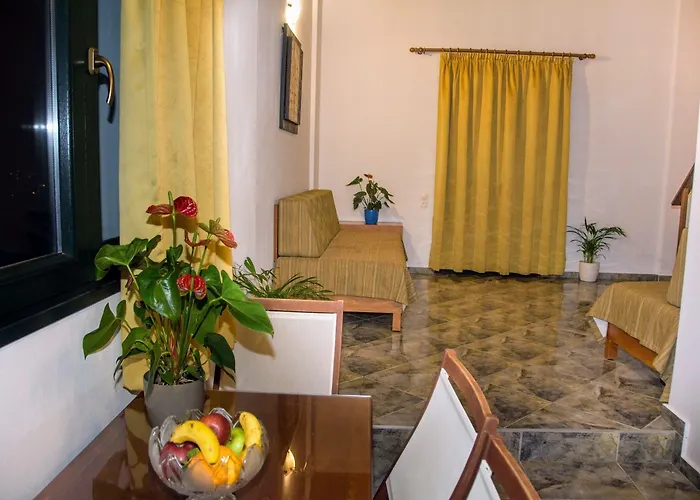 Ippoliti Village Hotel apartamentowy 3*